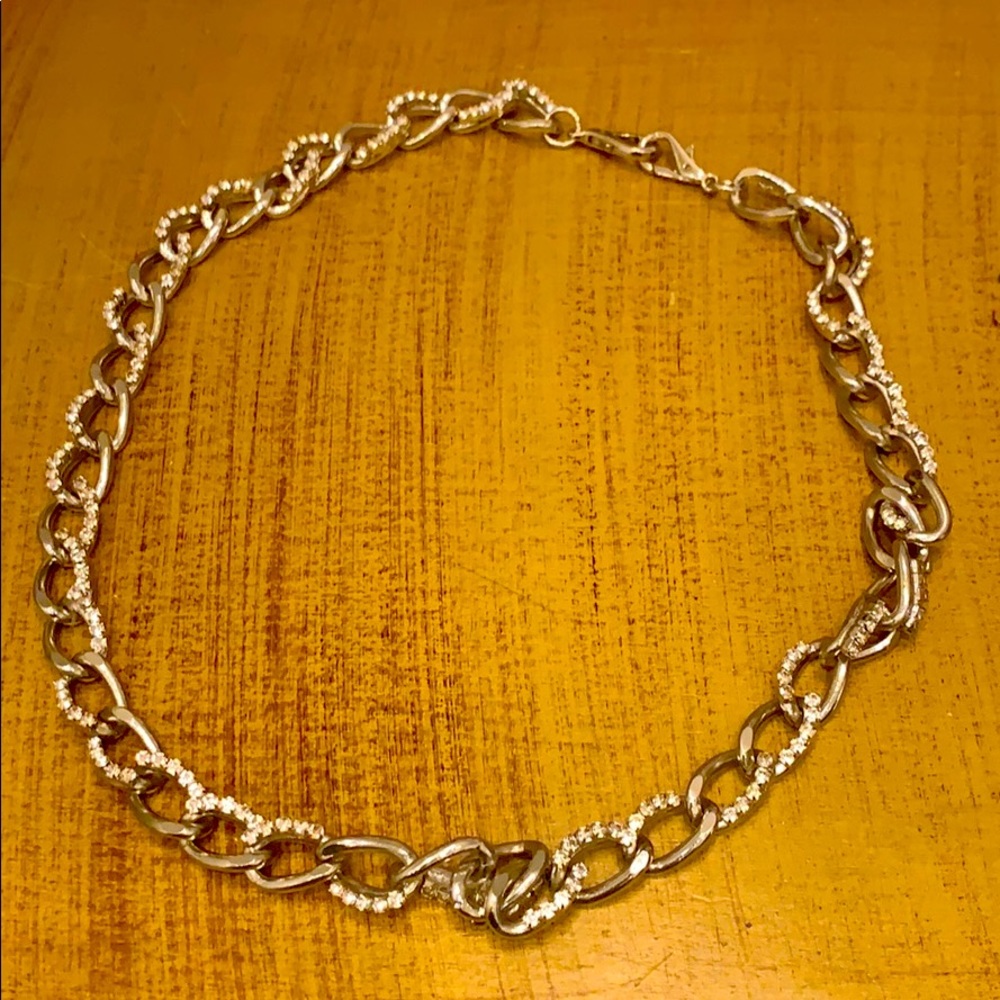 Necklace with pave links